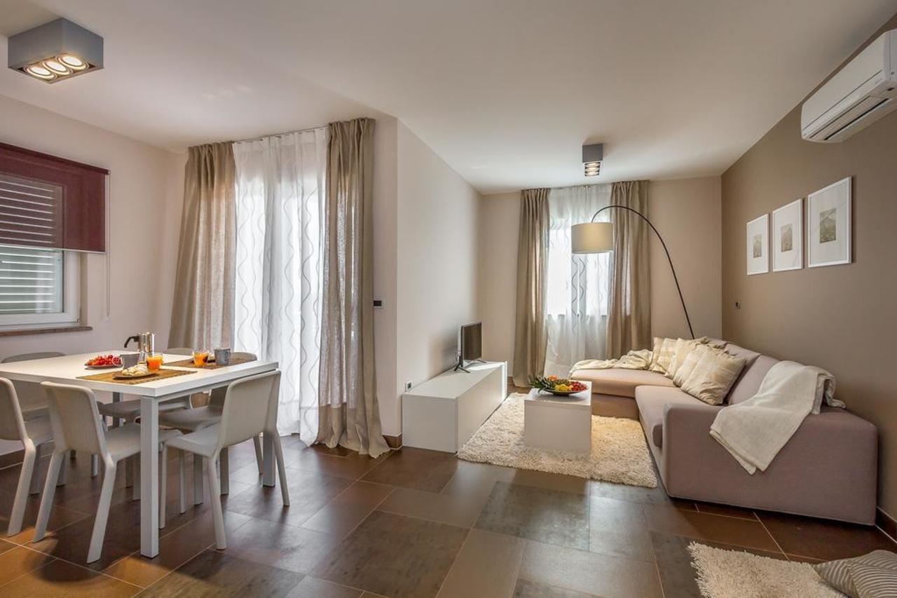 Apartments Stella Rovinjsko Selo Eksteriør bilde